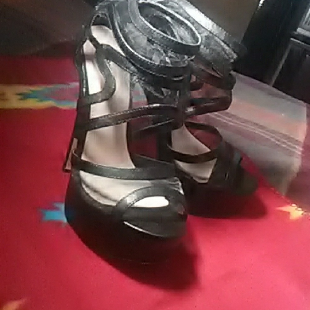 High heal sandle by bumper